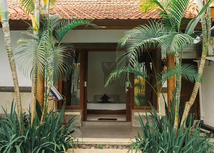 Linda Canggu-fast Wifi, Pool, 3 Min To Finns Canggu