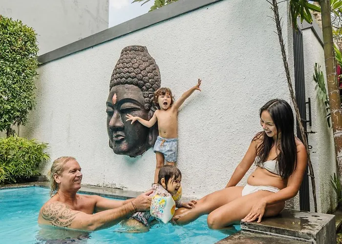 Villa Linda Canggu-fast Wifi, Pool, 3 Min To Finns Canggu