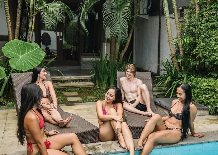 Linda Canggu-fast Wifi, Pool, 3 Min To Finns
